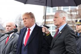 Donald Trump, în mijlocul unui nou scandal. A publicat un clip în care Joe Biden apare legat de mâini şi de picioare: "Genul de prostii care îndeamnă la măcel"