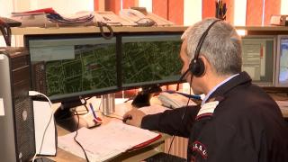 Cum va funcționa sistemul de apeluri video la 112. În caz de accident auto, operatorii vor putea să oprească motorul sau să deschidă portierele