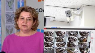 O şcoală a pus camere în baie pentru a-i prinde pe elevii care beau energizante şi "se machiază strident". Au rezistat doar o zi