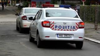 Copil de 8 ani, bătut crunt de concubinul mamei. Poliţiştii i-au aflat povestea după ce l-au văzut pe stradă cu vânătăi