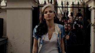 "Back to Black", filmul dedicat cântăreţei Amy Winehouse, a avut premiera la Londra. Producţia intră în cinematografe pe 12 aprilie