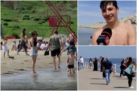 Zi autentică de vară pe litoral, la jumătatea lui aprilie. Curajoșii au făcut și o baie în mare: "Este bombă"