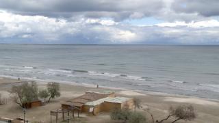 Cât costă o noapte de cazare într-un hotel de 3 stele vs. un apartament, pe litoral, de 1 Mai. Peste 80.000 de turişti vor da startul sezonului estival