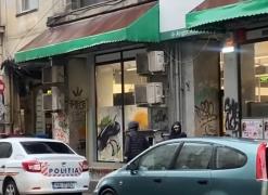 Femeie atacată cu un cuţit de un bărbat, în faţa unui supermarket din Bucureşti. Casieriţele de la magazin au sunat la 112