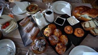 Experiment Observator. Cât plătim pentru cel mai "sărac" coş de Paşte. Costul pentru o familie cu 2 copii e uriaş