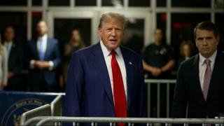 Trump promite din nou că nu va apăra Europa, dacă aliaţii NATO nu-şi plătesc contribuţiile. Planul fostului preşedinte pentru Casa Albă