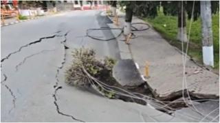 Raportul în cazul străzii din Slănic Prahova. Care este cauza surpării. Localnicii evacuați nu se vor întoarce acasă de Paște