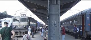 Bilet unic pentru navetişti. Oamenii vor să fie rezolvate probleme de bază: "Degeaba bagă trenurile cu bilet unic dacă întârzierile sunt mari"