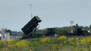 Armata ezită să doneze Ucrainei un sistem Patriot. Surse: Klaus Iohannis îi cheamă la discuţii pe Ciucă şi Ciolacu