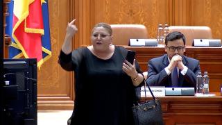 Circ în Parlament, la şedinţa dedicată prieteniei cu Israel. Diana Şoşoacă s-a dezlănţuit în plen: "Am ajuns sclavi în ţara noastră? Trădătorilor"