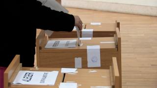 Tinerii din România, pe primul loc în UE la intenția de vot la alegerile europarlamentare