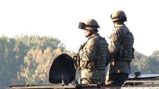 Cât de dificile sunt probele pentru posturile de soldaţi scoase la concurs de MApN. Data trecută, 6 din 10 candidaţi le-au picat