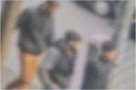 Mai mulţi tineri s-au prefăcut că ajută bătrâne de 90 de ani, apoi le-au furat genţile, în Ploieşti. Jefuiseră şi o adolescentă într-un parc