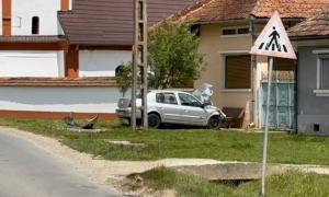 Arestat după ce şi-a lovit intenţionat fiul cu maşina, pe un drum din Braşov. Tatăl va sta 30 de zile după gratii