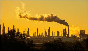 Încălzirea globală va afecta economia într-un ritm asemănător cu pierderile unui război continuu. Cum poate fi evitat dezastrul 