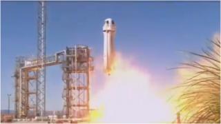Jeff Bezos a lansat în spațiu o rachetă cu 6 turiști la bord. Unul dintre ei are 90 de ani. Nava a atins peste 3000 km/h și s-a întors pe Pământ după 10 minute