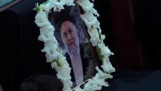 Mii de oameni au participat la funeralii în 3 oraşe. Iranul acuză, indirect, SUA că au provocat decesul lui Ebrahim Raisi