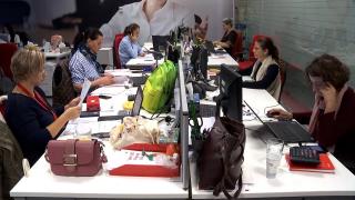 Câţi bani vor primi românii în mână, dacă salariul minim creşte de la 1 iulie. Noua formulă de calcul