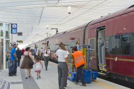 Transport mai ieftin de alegeri. Biletele de tren vor fi reduse şi cu 70% pentru cei care merg să voteze la europarlamentare, în Italia