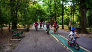 Statistică îngrijorătoare în România: Tot mai puțini copii, an după an. Doar trei femei de vârstă fertilă din 100 au născut anul trecut