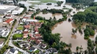 Furtunile au adus haos în Europa. Sudul Germaniei se află sub ape, MAE a emis atenţionare de călătorie. În Cehia, 18 oameni au fost loviţi de fulger