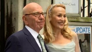 Vârsta este doar un număr în buletin pentru Rupert Murdoch. Magnatul în vârstă de 93 de ani s-a căsătorit pentru a cincea oară