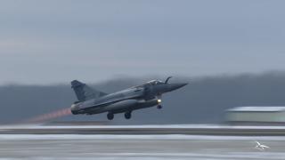 Franţa devine cel mai important aliat european al Ucrainei: avioane Mirage şi ajutor de peste 600 de milioane de euro. Rusia: Franţa e pregătită de război