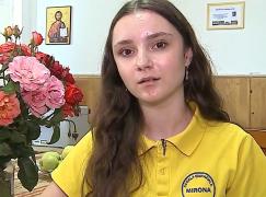 Georgiana, eleva din Mureş care a terminat cele opt clase gimnaziale cu 10 pe linie. 