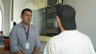 "Am rămas fără 2.500 de lei". Un tânăr povesteşte cum i-au fost furaţi banii din cont în timp ce îşi rezerva vacanţa