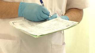 Despăgubiri uriaşe pentru o pacientă din Iaşi, după un avort în timpul căruia a fost la un pas de moarte. Decizia, la 10 ani de la operaţie