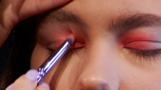 Cât de dăunător este machiajul pe timp de vară. Cu ce să înlocuim fondul de ten, pentru a nu ajunge la afecţiuni grave