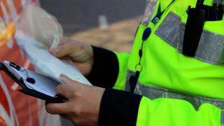 Codul Rutier se modifică. Şoferii pot rămâne fără permis dacă sunt filmaţi în timp ce comit ilegalităţi în trafic