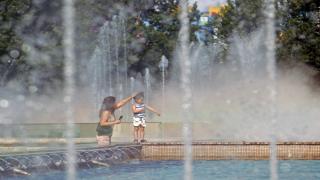 Cât mai durează valul de caniculă din România. Meteorologii au vești proaste: urmează furtuni