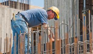 Țara care a introdus săptămâna de lucru de 6 zile. Măsura este considerată "barbară", în statul cu deja cel mai lung program de lucru din Europa