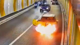 Canicula poate transforma maşinile în adevărate bombe pe roţi. Cum putem preveni o catastrofă şi cum se lasă vehiculul "să se răcorească"