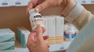 Pericolul ascuns în multivitamine. La ce boli grave ne expunem dacă le luăm în exces