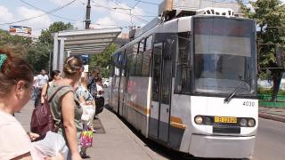EXPERIMENT Observator. Cum arată o călătorie cu tramvaiul pe caniculă, fără aer condiţionat