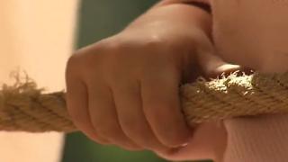 Angajatul unui loc de joacă din Ploieşti, acuzat că ar fi încercat să violeze o fetiţă de 4 ani. Părinţii l-au dat pe mâna poliţiei