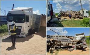 TIR încărcat cu cereale, spulberat de un tren între Paşcani şi Târgu Frumos. Zeci de călători s-au autoevacuat