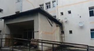 Incendiu la o anexă a Spitalului de Neuropsihiatrie din Suceava. Peste 130 de pacienţi evacuaţi, Planul Roşu activat