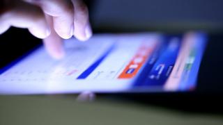 Cinci milioane de români ar avea datele personale publicate pe darkweb. Hackeri amenință că le vor vinde cui plătește mai mult