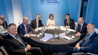 Klaus Iohannis a pledat pentru continuarea sprijinului acordat Ucrainei, la summit-ul Comunităţii Politice Europene din Marea Britanie