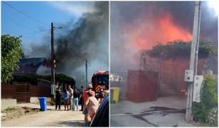 Case, înghiţite de flăcări la Corbu. Două femei au avut nevoie de îngrijiri medicale