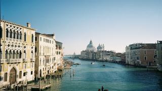 Au intrat în vigoare noi reguli pentru turiștii din Veneția