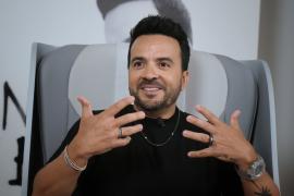 Luis Fonsi a ajuns în România, la Cluj. Va urca pe scenă vineri seară, la Wonder Family Fest