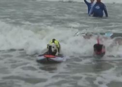 Imagini spectaculoase în SUA. Zeci de câini au făcut show la Campionatul Mondial de Surf