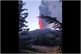 Aeroportul Catania din Sicila şi-a anulat din nou zborurile, din cauza fumului împrăştiat de vulcanul Etna