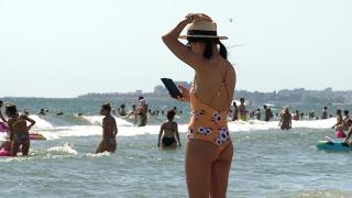 Staţiunea de pe litoral care i-a cucerit pe români vara aceasta. Turiştii sunt convinşi de plajă şi preţurile accesibile