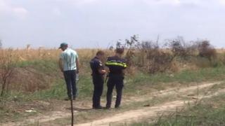 Descoperire macabră în Vrancea: un craniu şi rămăşiţe osoase, găsite pe un drum agricol