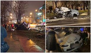 Doi tineri au murit pe un bulevard din Ploieşti, în timpul unei curse ilegale de maşini. Impactul a fost atât de puternic încât maşina s-a încolăcit după un stâlp